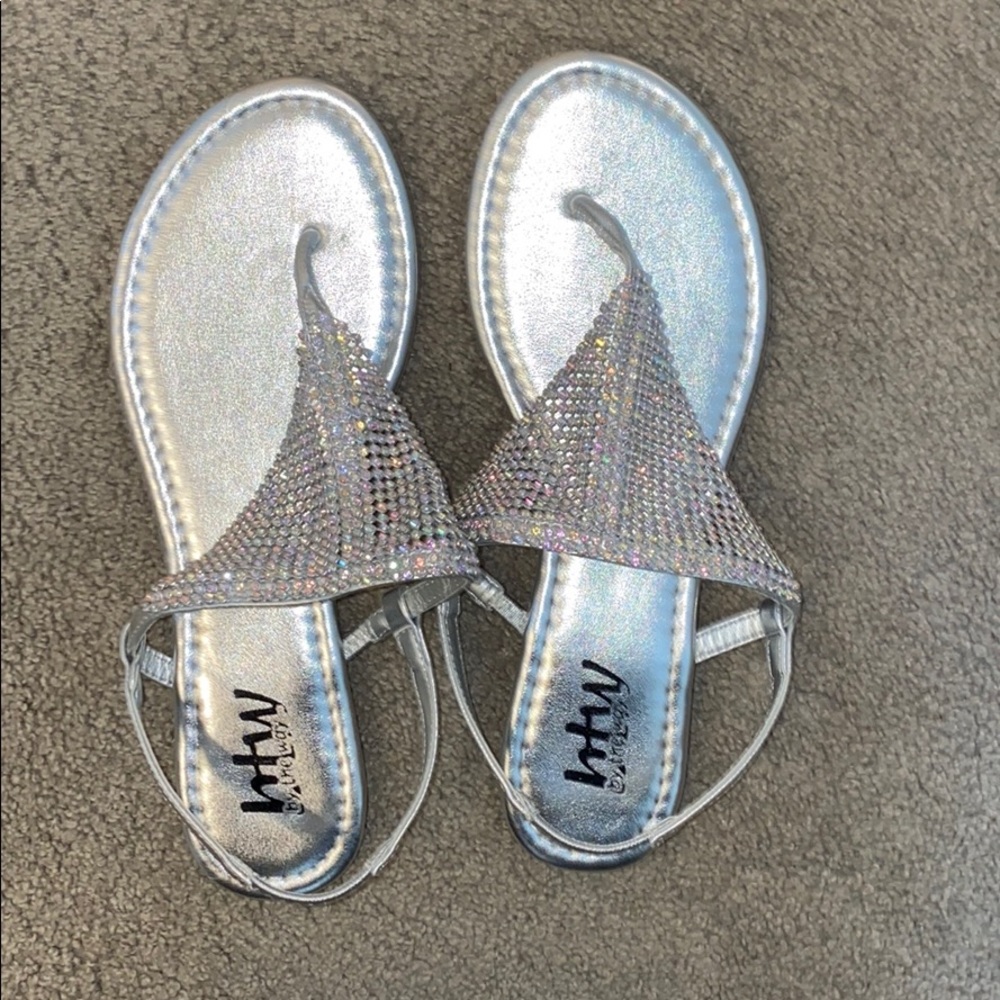 BTW 7.5 women’s sandals